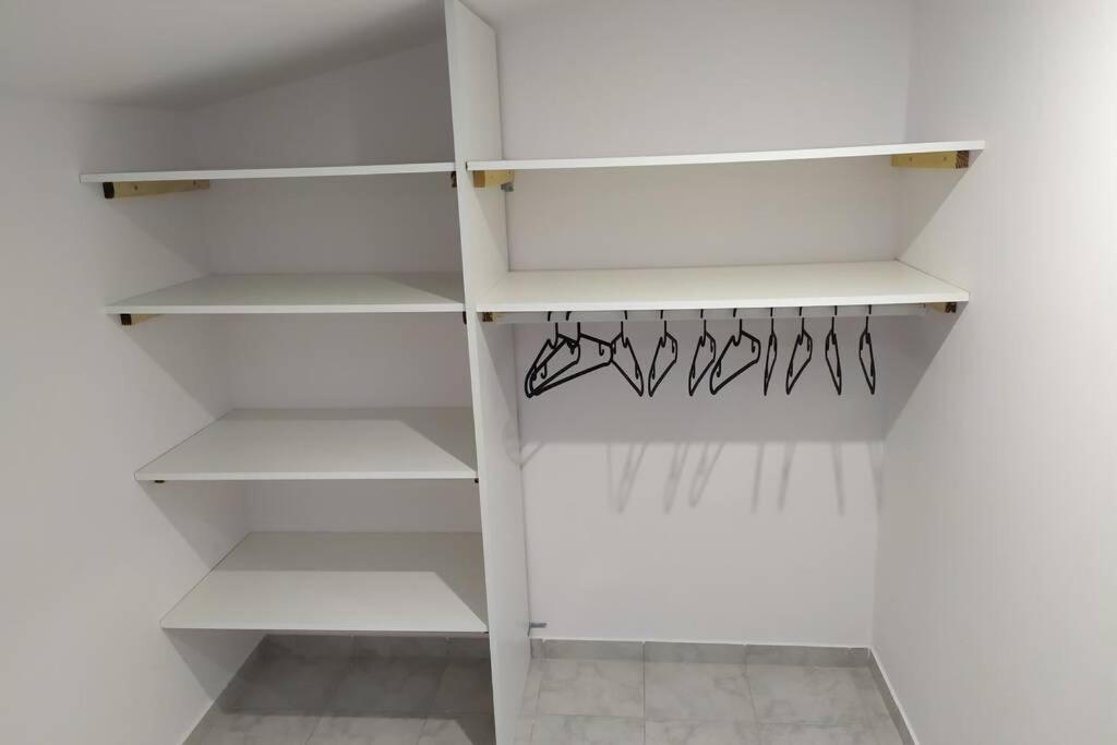 Appartement Neuf Tout Confort Aubenas Exterior foto