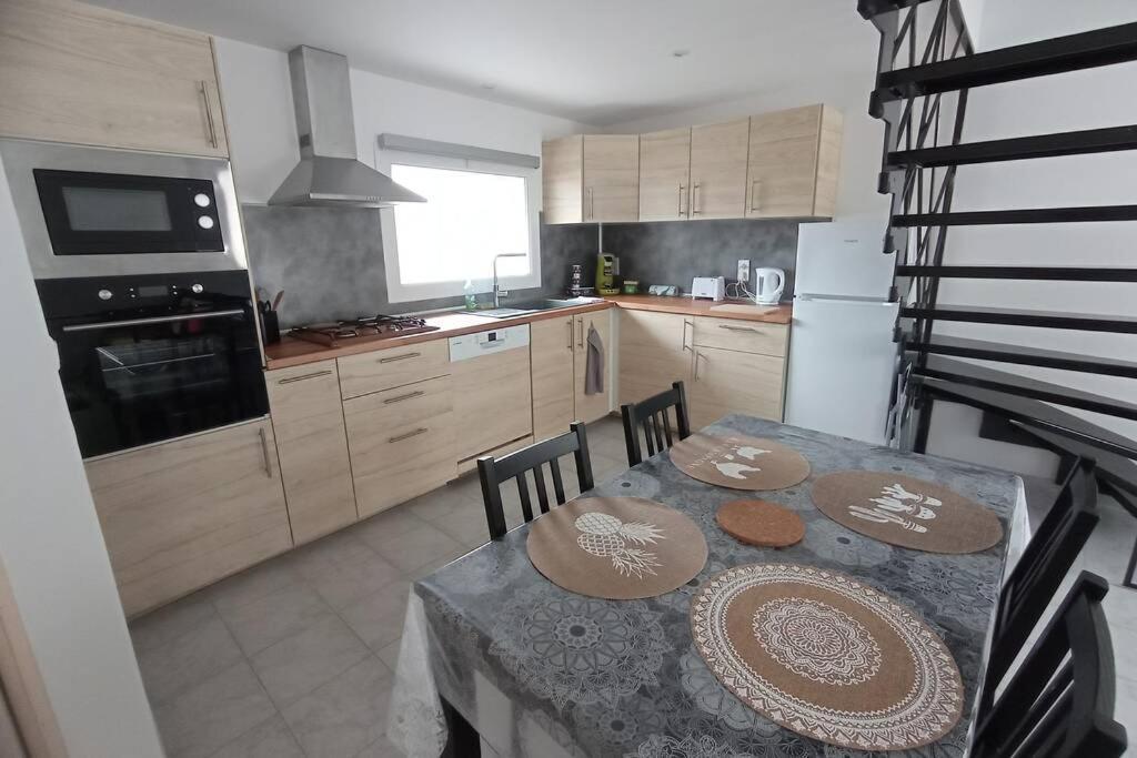 Appartement Neuf Tout Confort Aubenas Exterior foto