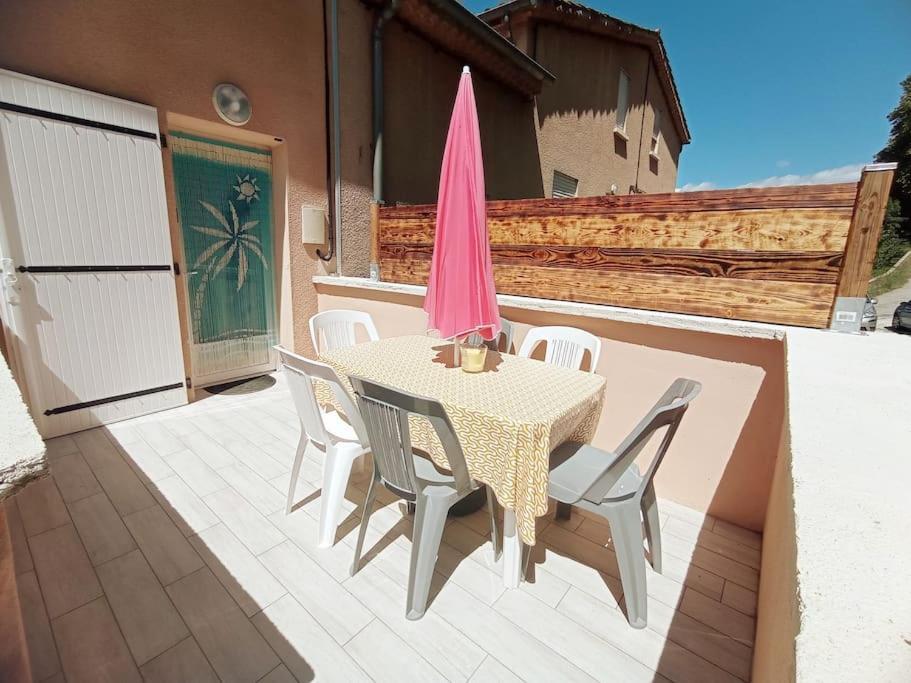 Appartement Neuf Tout Confort Aubenas Exterior foto