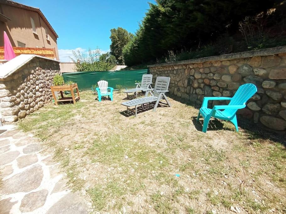 Appartement Neuf Tout Confort Aubenas Exterior foto